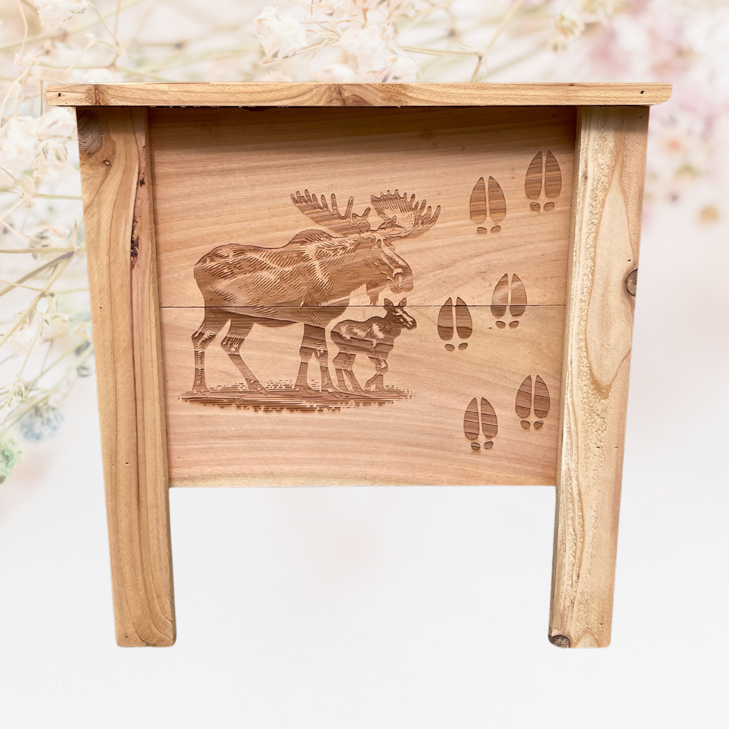 Mama Moose Prints Small Cedar Planter