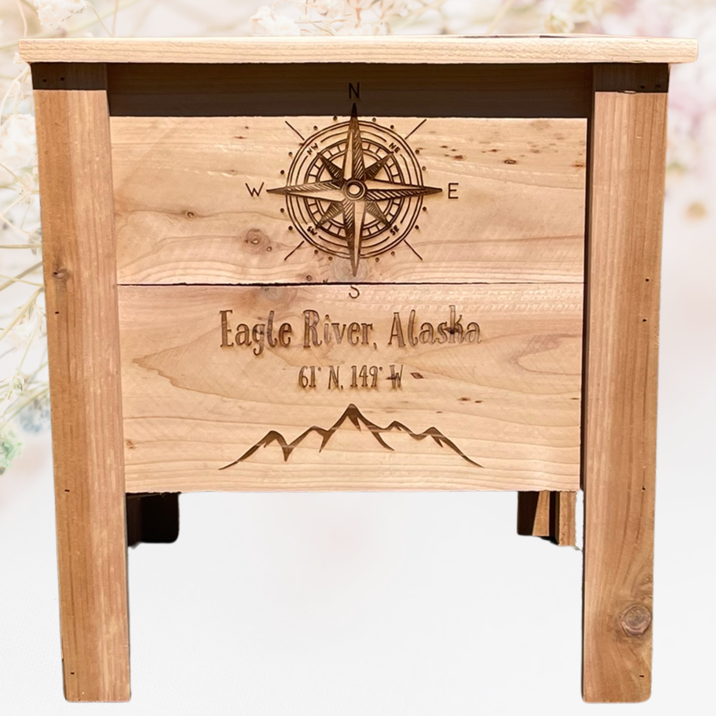 Wasilla AK Compass Small Cedar Planter