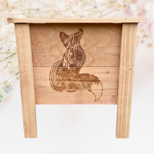Fox Small Cedar Planter
